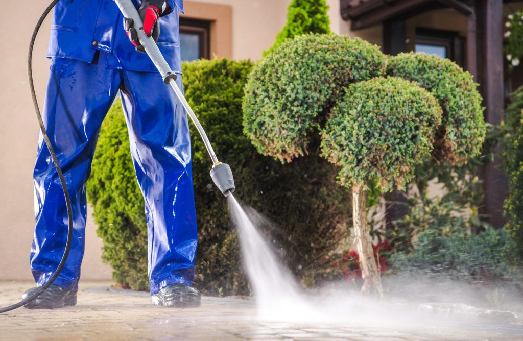 Commercial Pressure Washing Services in Tampa, FL